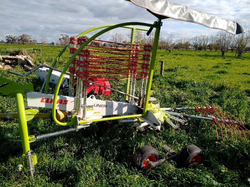 Claas 420 Liner Hay Rake