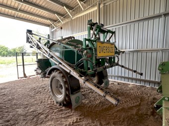 2012 Goldacres 2518 Boom Spray