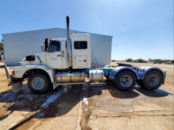 1988 Volvo N12 Prime Mover