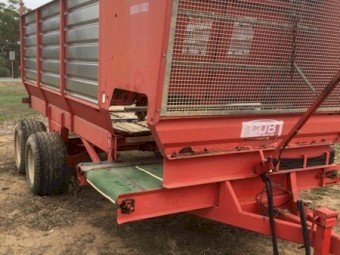 CUB 130 Forage Feedout wagon