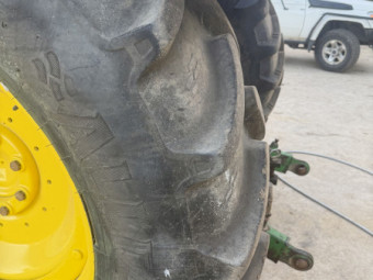 John Deere 6630.     2013 