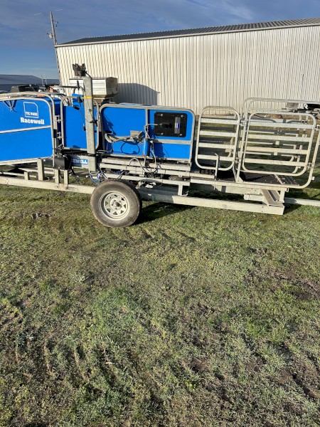 Racewell HD3 Sheep handler