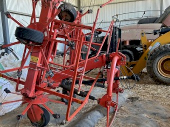 Kuhn GF7802 Tedder 