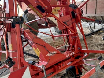 Kuhn GF7802 Tedder 