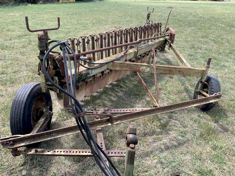 One way disc plough