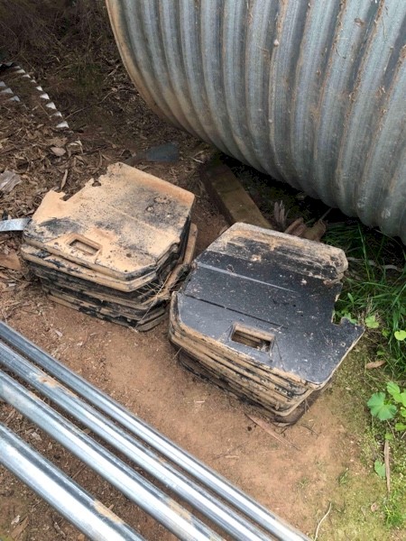 17 x Case Tractor Suitcase Weights