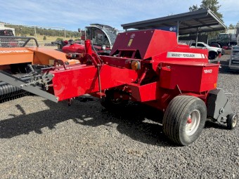 Massey Ferguson 1840 Baler