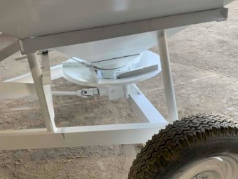 1 ton crump fertilizer spreader