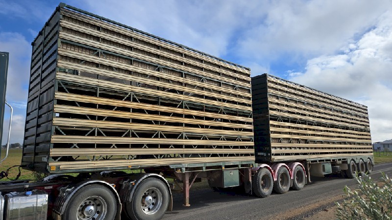 1998 Byrne 4x2 B Double Stock Crates