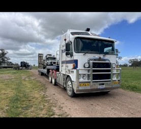 Kenworth K104 Prime Mover